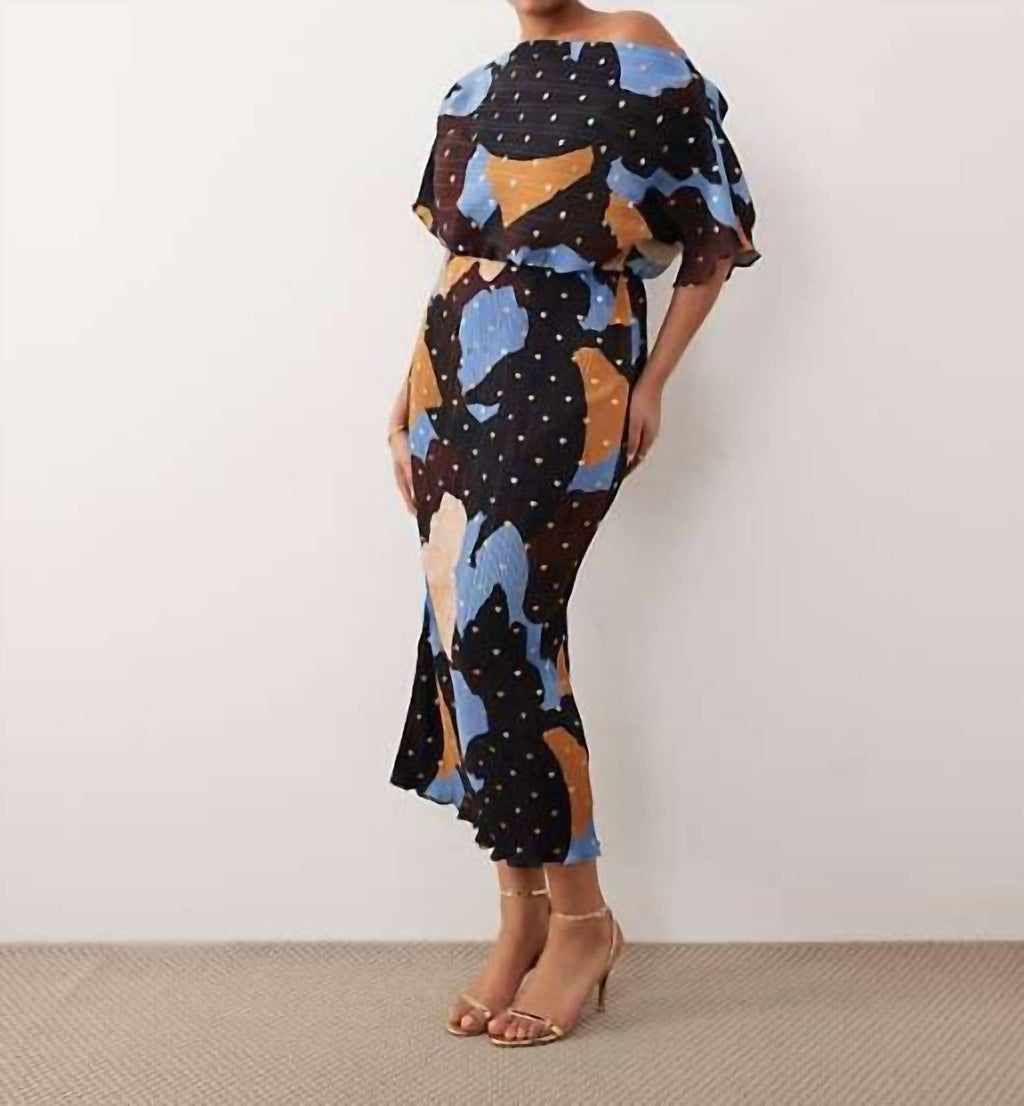 Never Fully Dressed - Mara Tilly Off Shoulder Plisse Maxi Dress